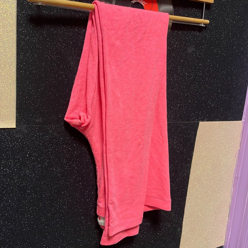 neon pink leggings